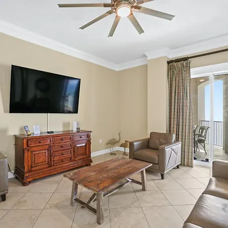 Grand Panama Beach Resort Pet Friendly Rentals By Panhandle Getaways Panama City Beach Room photo