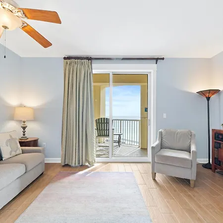 Grand Panama Beach Resort Pet Friendly Rentals By Panhandle Getaways Panama City Beach Room photo