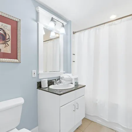 Grand Panama Beach Resort Pet Friendly Rentals By Panhandle Getaways Panama City Beach Room photo