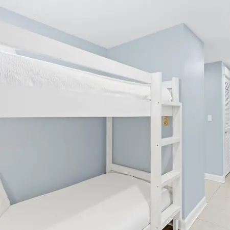 Grand Panama Beach Resort Pet Friendly Rentals By Panhandle Getaways Panama City Beach Room photo