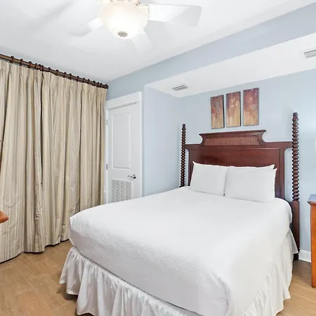 Grand Panama Beach Resort Pet Friendly Rentals By Panhandle Getaways Panama City Beach Room photo