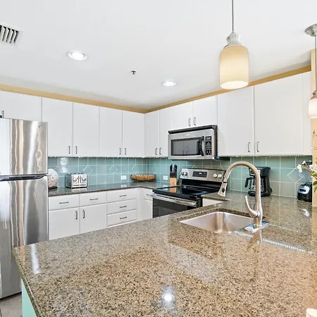 Grand Panama Beach Resort Pet Friendly Rentals By Panhandle Getaways Panama City Beach Room photo
