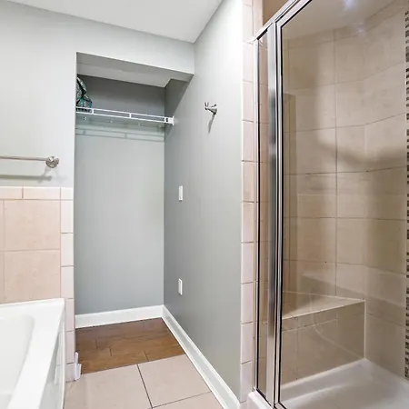 Grand Panama Beach Resort Pet Friendly Rentals By Panhandle Getaways Panama City Beach Room photo