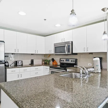 Grand Panama Beach Resort Pet Friendly Rentals By Panhandle Getaways Panama City Beach Room photo