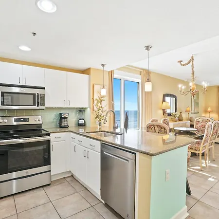 Grand Panama Beach Resort Pet Friendly Rentals By Panhandle Getaways Panama City Beach Room photo